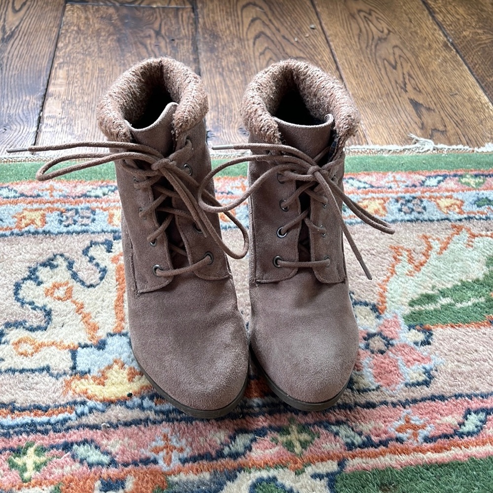Healed booties